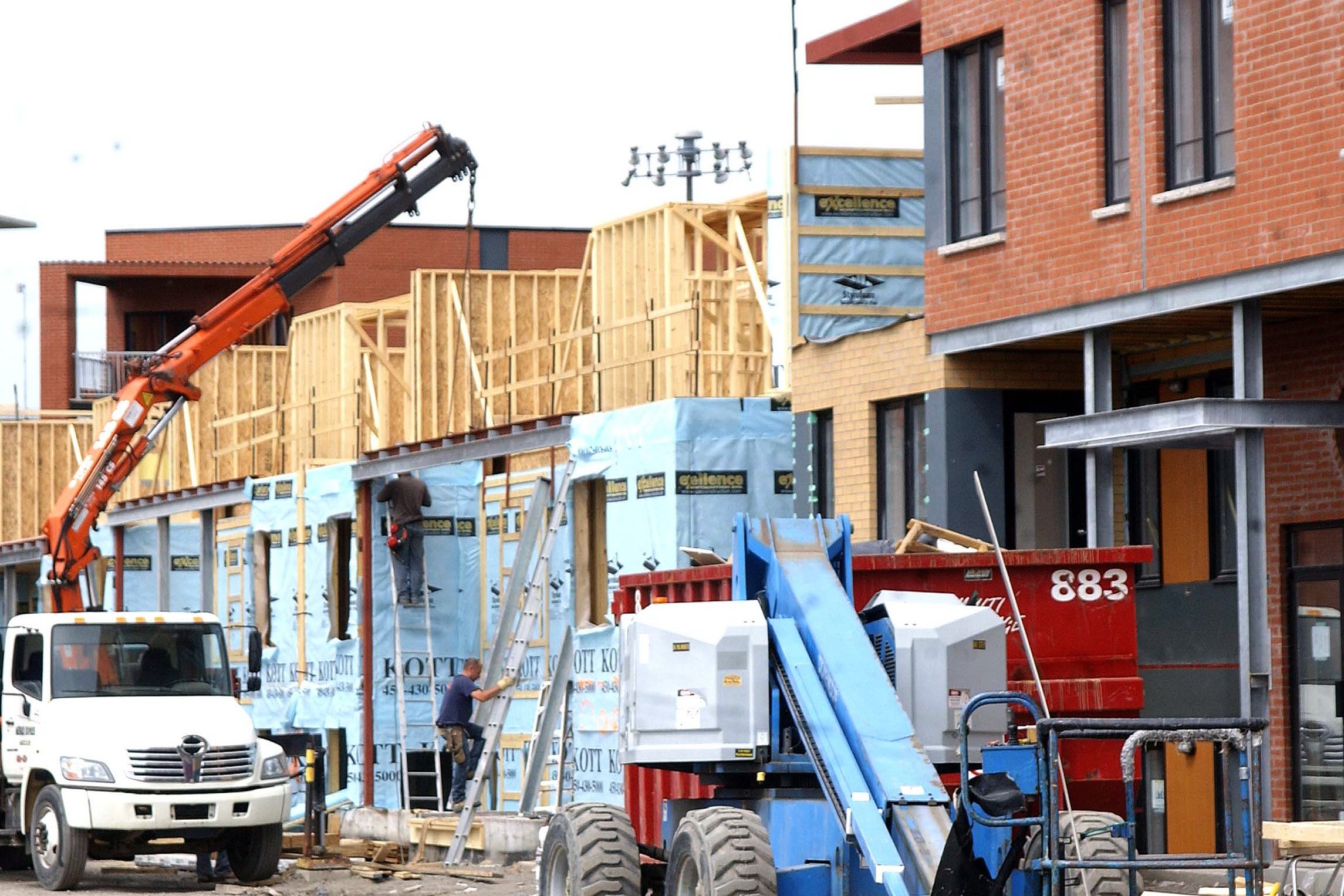 Le directeur du développement du territoire et des études techniques pourra approuver des demandes de permis des citoyens, réduisant ainsi l'attente.