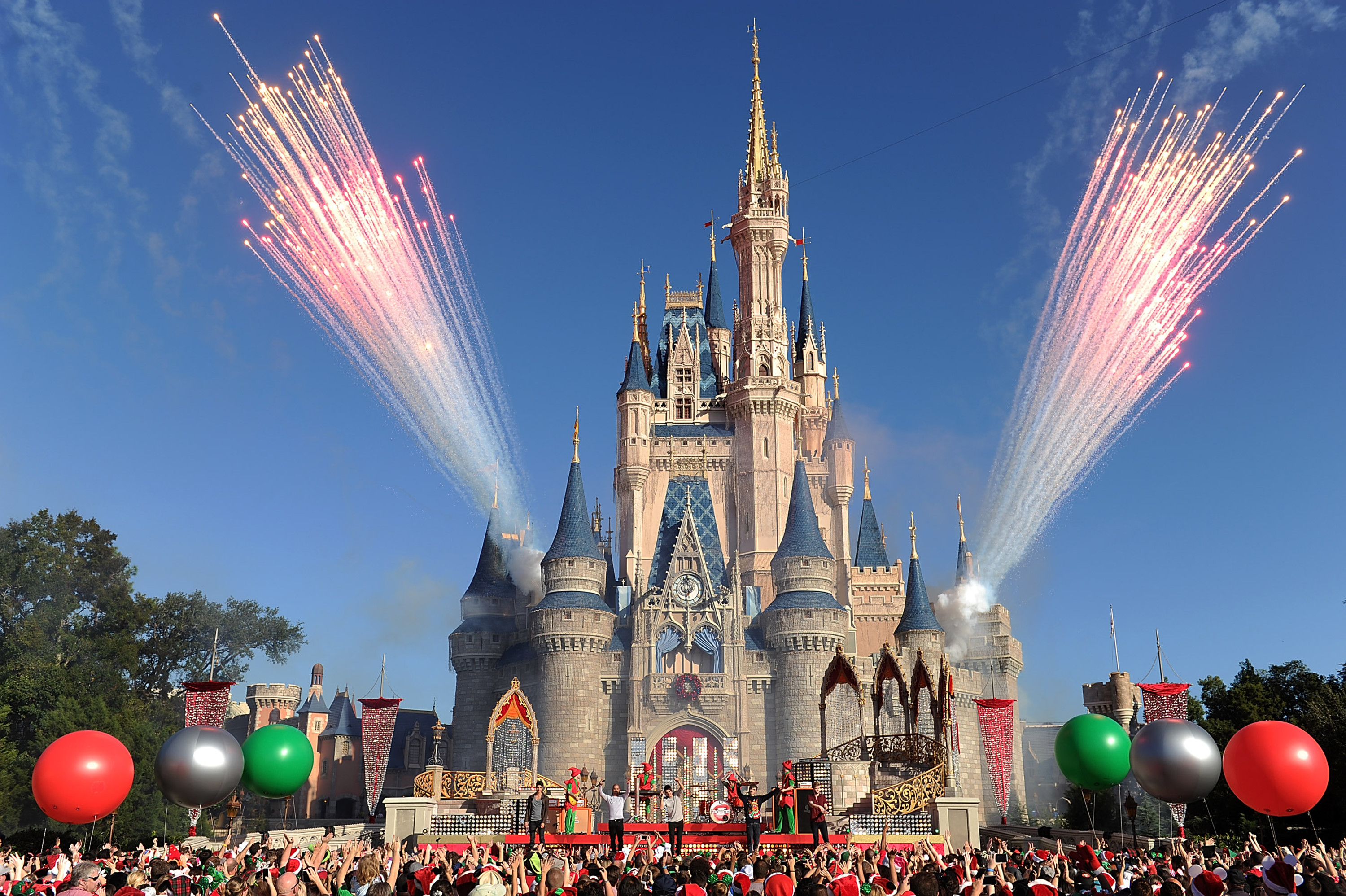 disney+