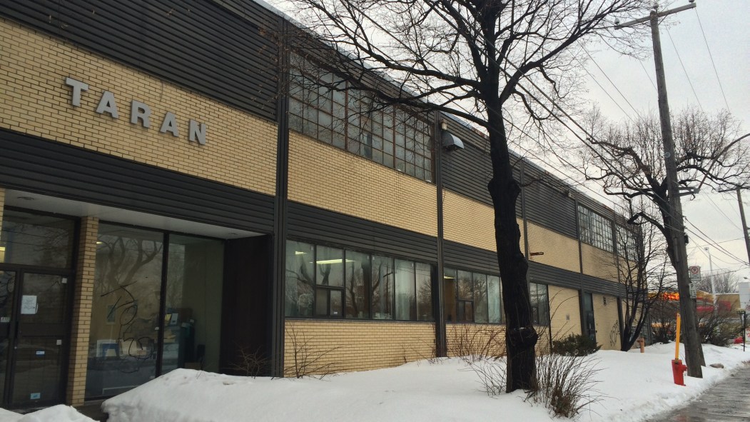 L'ancienne manufacture de teinture du 5300, rue Molson, n'est plus occupée depuis plusieurs années.
