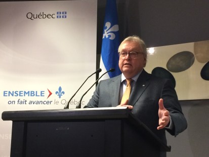 Le ministre de la Santé, Gaétan Barrette, annonce l'inauguration d'une nouvelle super-clinique, au 3000, rue Bélanger Est.