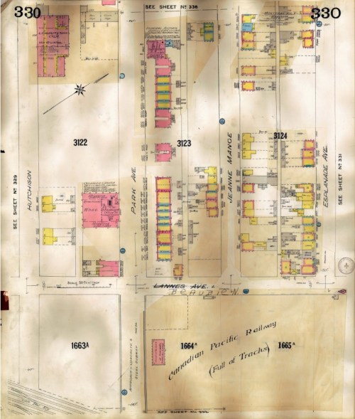 Une carte datant des années 1920 montre l'emplacement des bureaux du surintendant du CP (en bas, à l'est de l'avenue Parc).