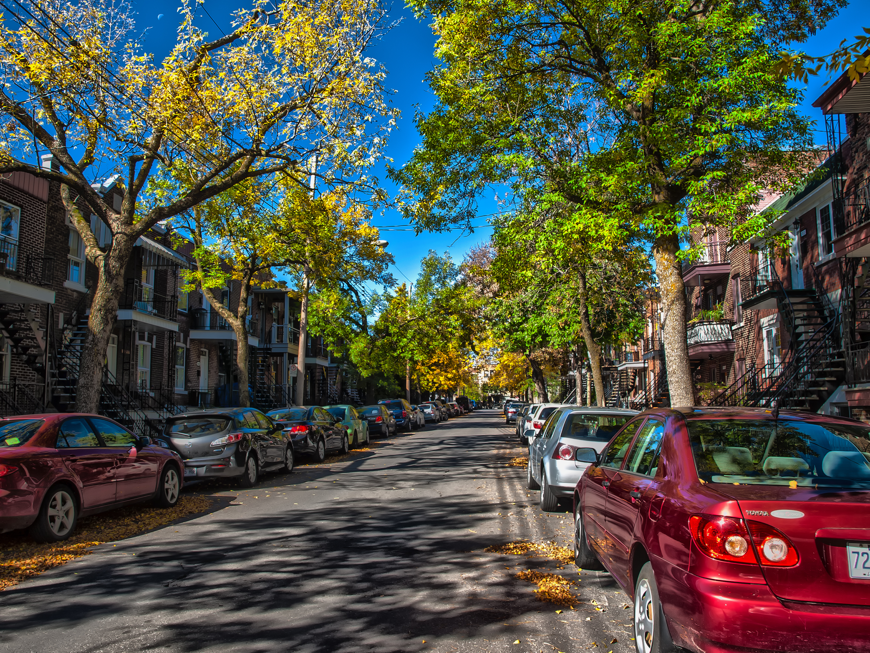 32 % du temps l'acheteur est prêt à plus cher que le prix de vente initial sur les maisons unifamiliales dans Rosemont – La Petite-Patrie.