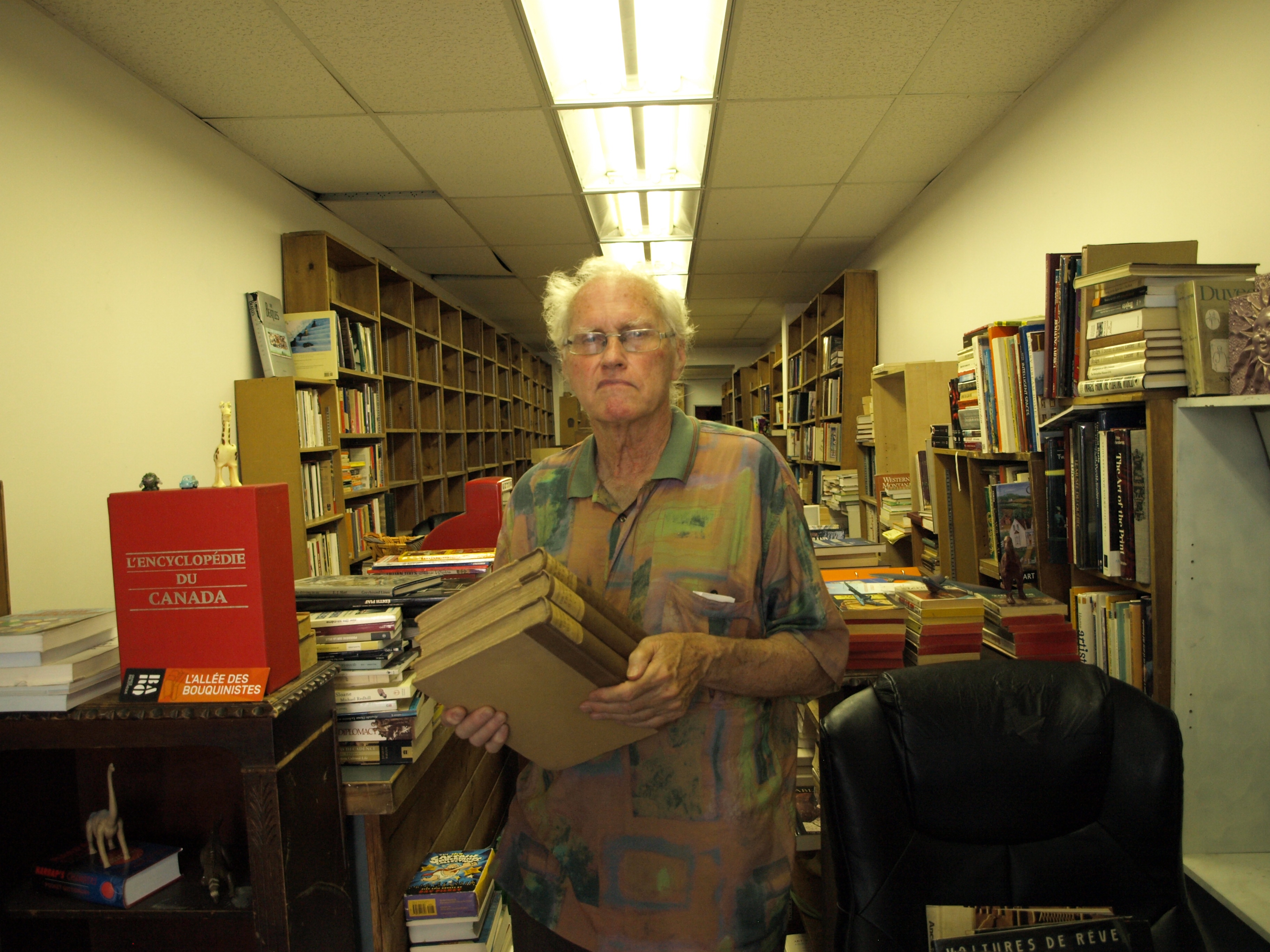 Terry Westcott travaille dans le milieu libraire depuis plus de 30 ans.