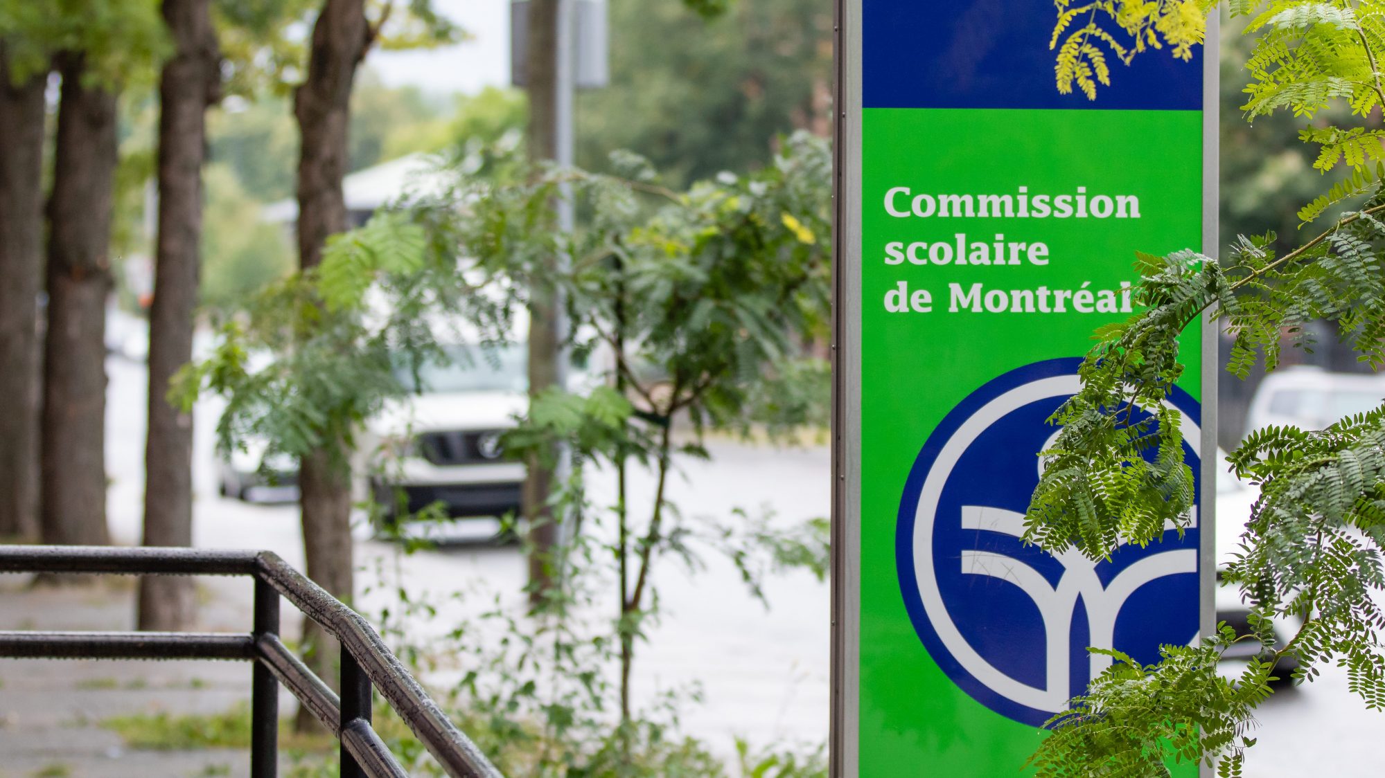Une affiche de la Commission scolaire de Montréal