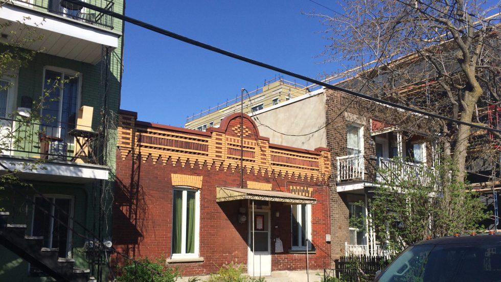 Depuis mai 2018, l'Arrondissement n'accepte plus les projets de démolition des maisons shoebox.