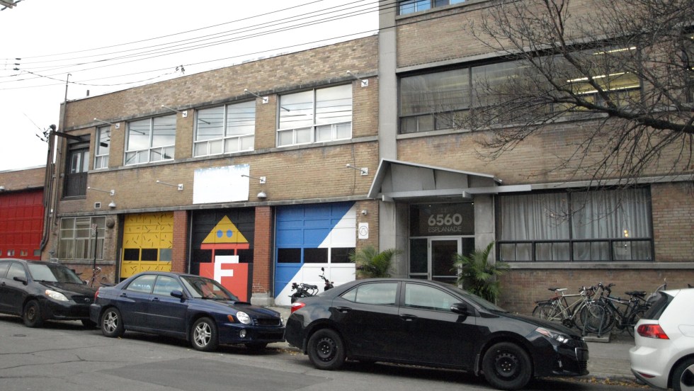 Les voisins du 6560, avenue de L'Esplanade en ont assez du bruit des fêtes accueillies tard le soir chez Table 1.