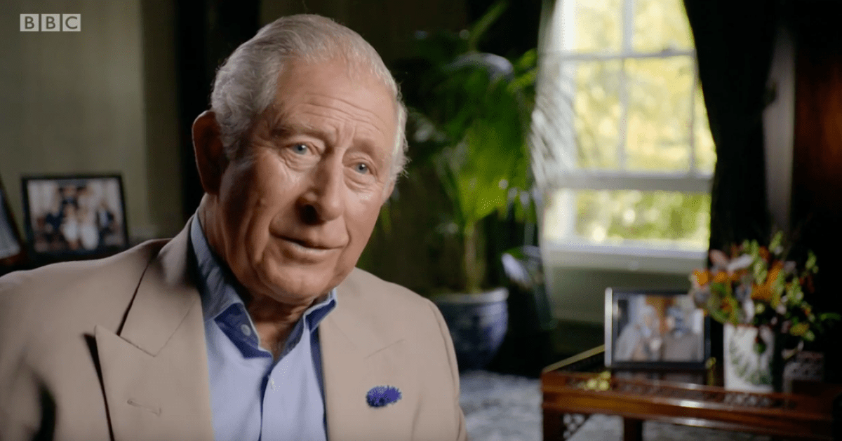 Le prince Charles lit Harry Potter à Charlotte et Louis