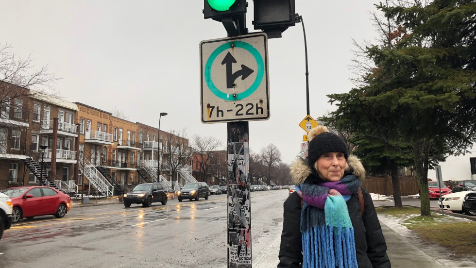 Micheline Hémond est coauteure d'une pétition pour modifier les feux sur Christophe-Colomb