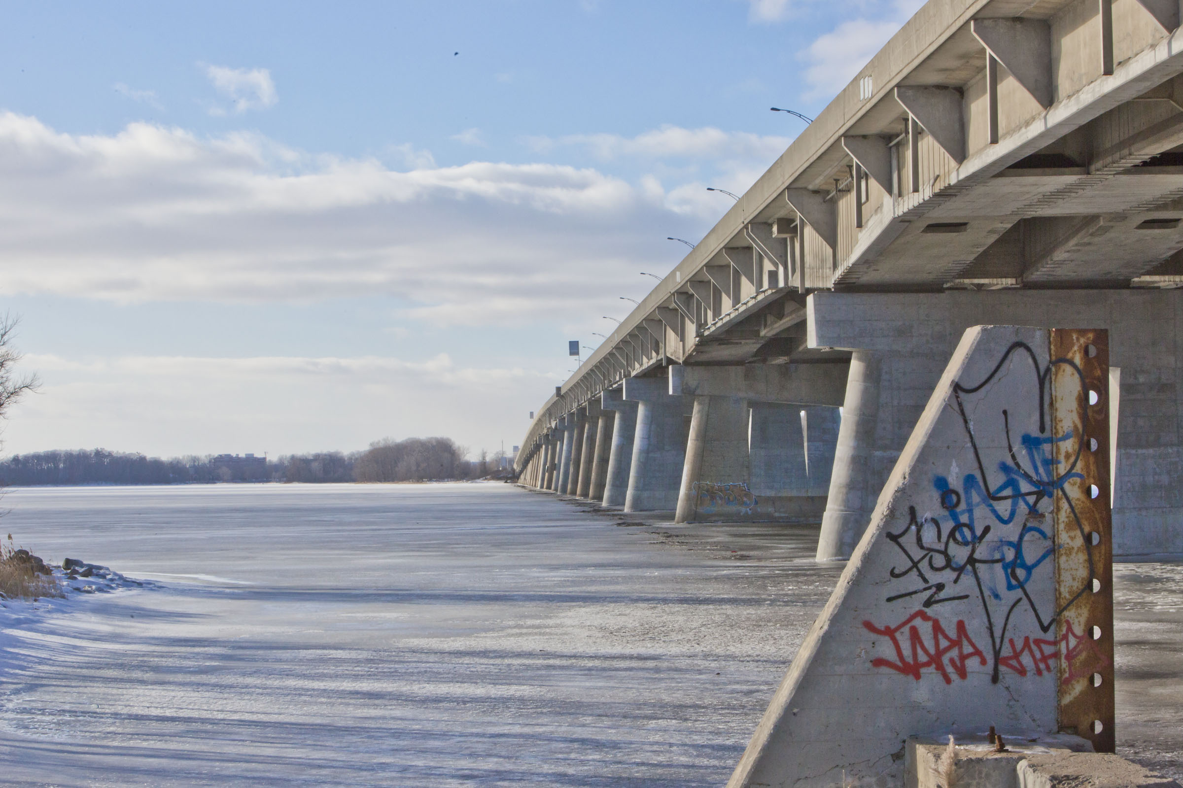 Le pont de l'île-aux-Tourtes