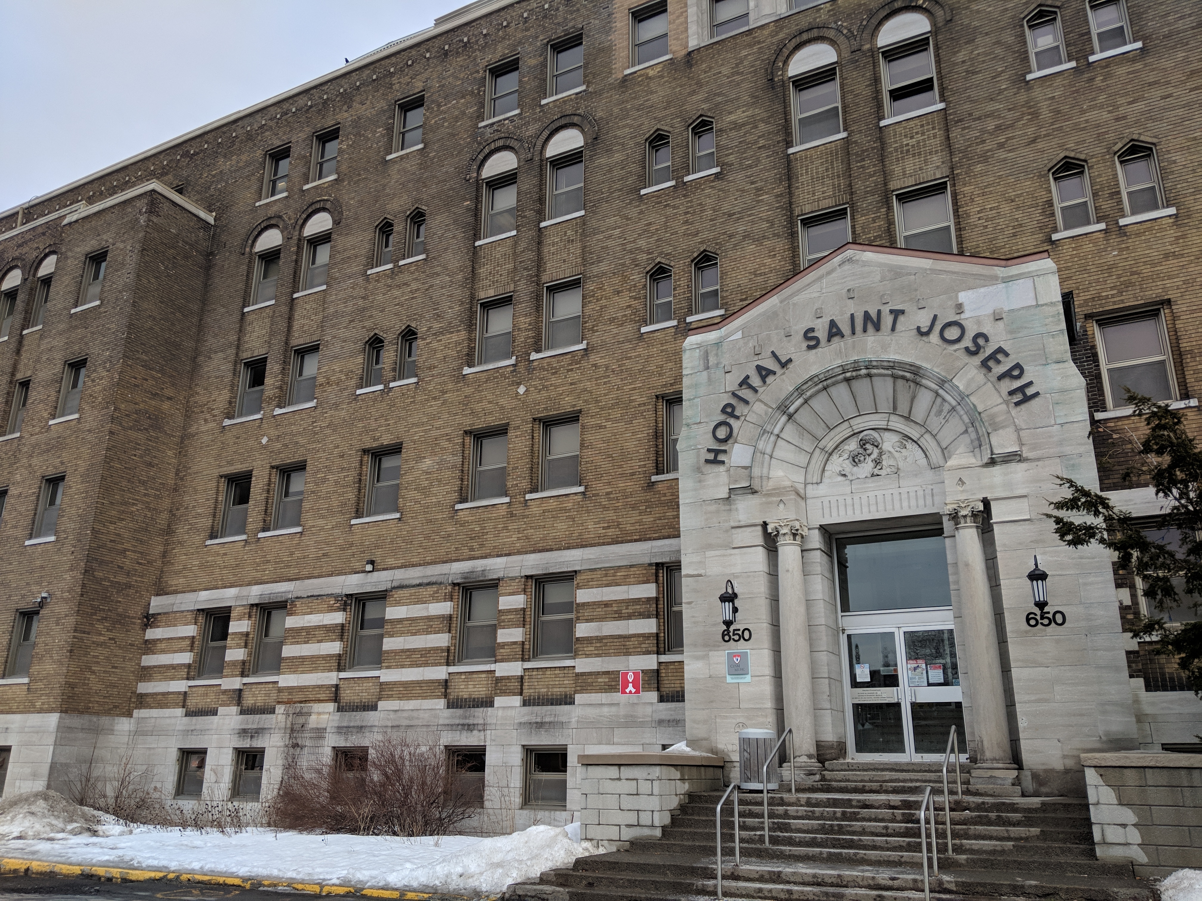 L’agrandissement et la rénovation de l’Hôpital de Lachine font partie des projets priorisés par le projet de loi 61.