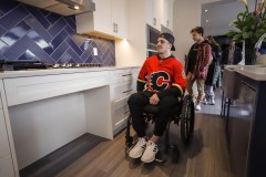 Un joueur des Broncos revient chez lui pour la première fois depuis l&rsquo;accident