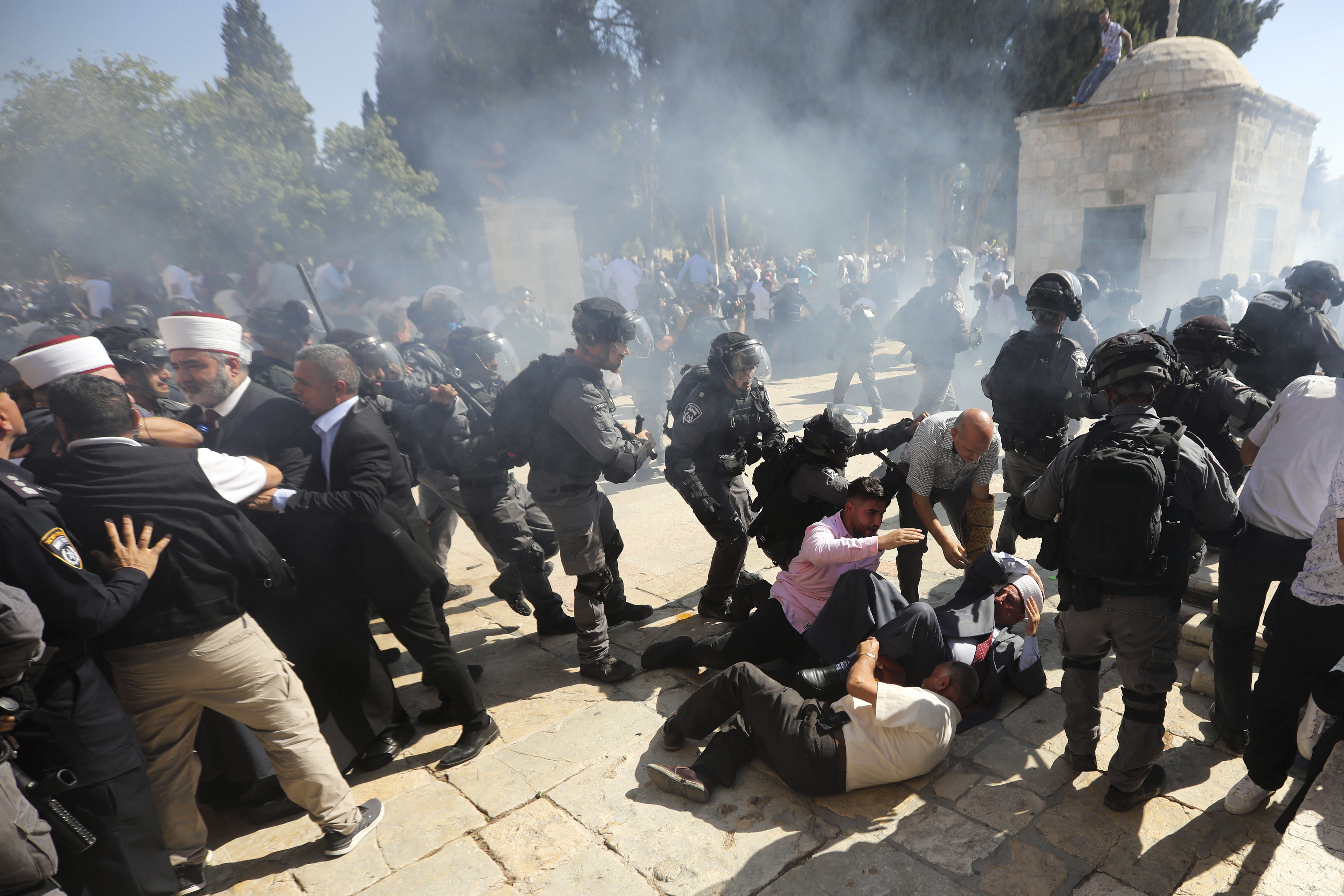 Affrontements devant la mosquée al-Aqsa à Jérusalem