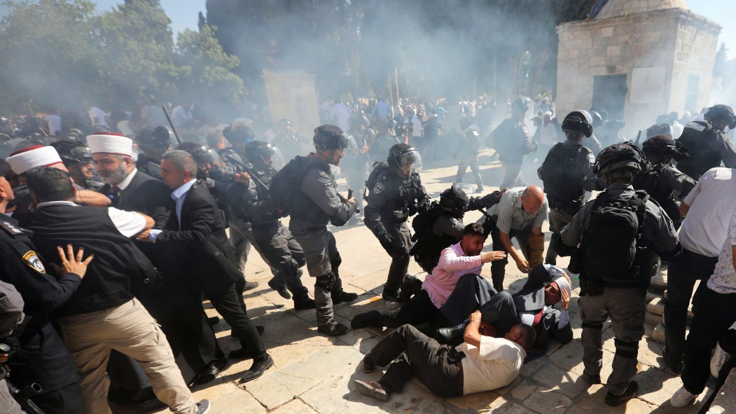 Affrontements devant la mosquée al-Aqsa à Jérusalem