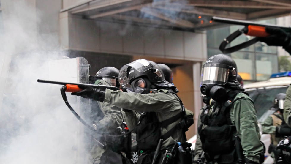 Policiers à Hong Kong