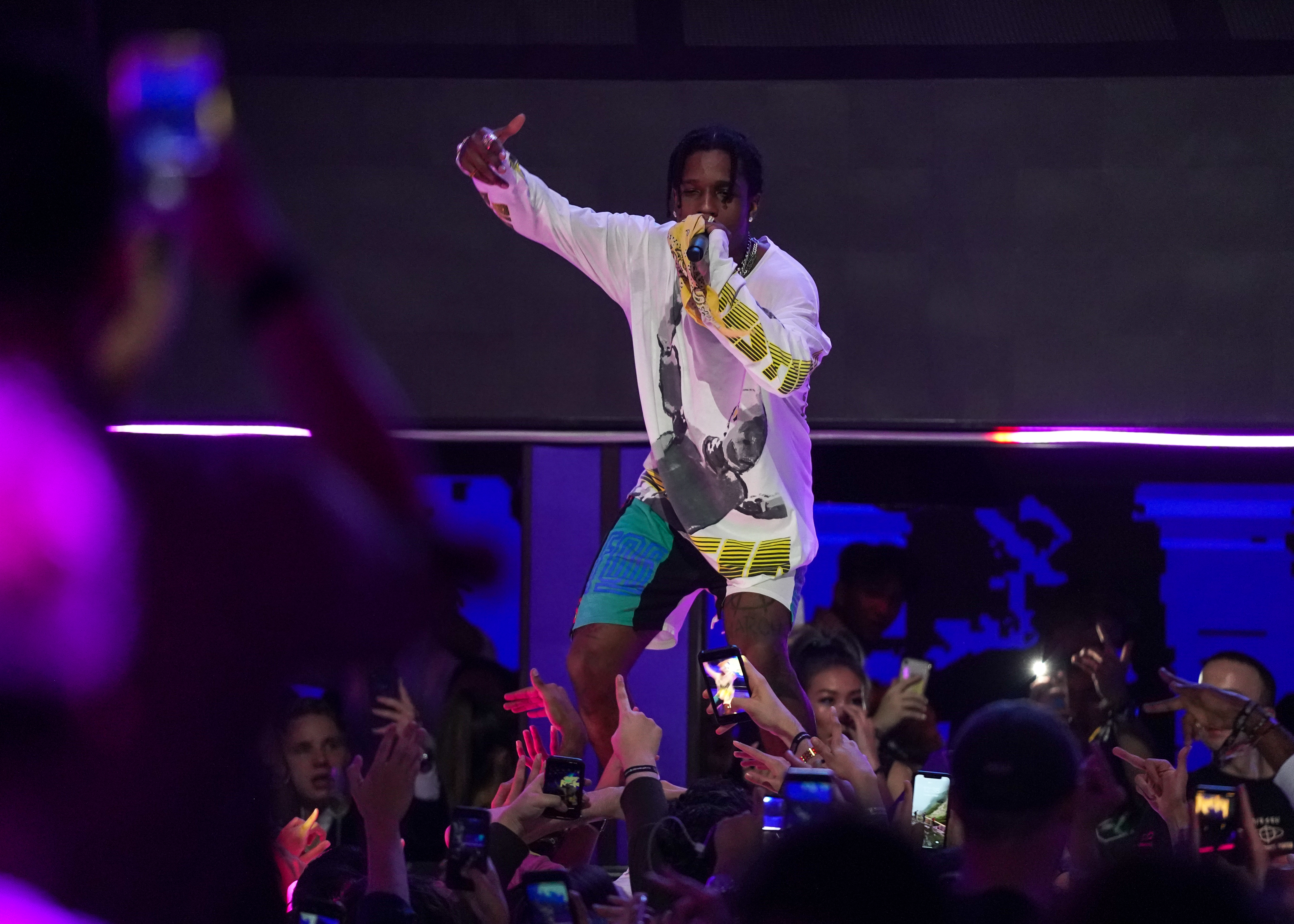 Le rappeur A$AP Rocky en concert à Singapour