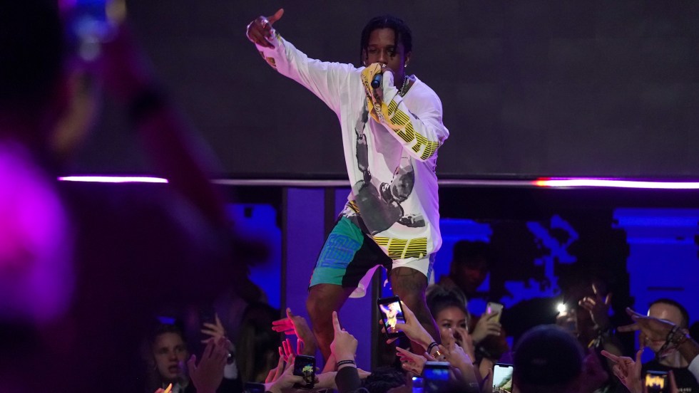 Le rappeur A$AP Rocky en concert à Singapour