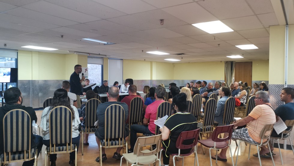 réunion citoyenne contre sanimax