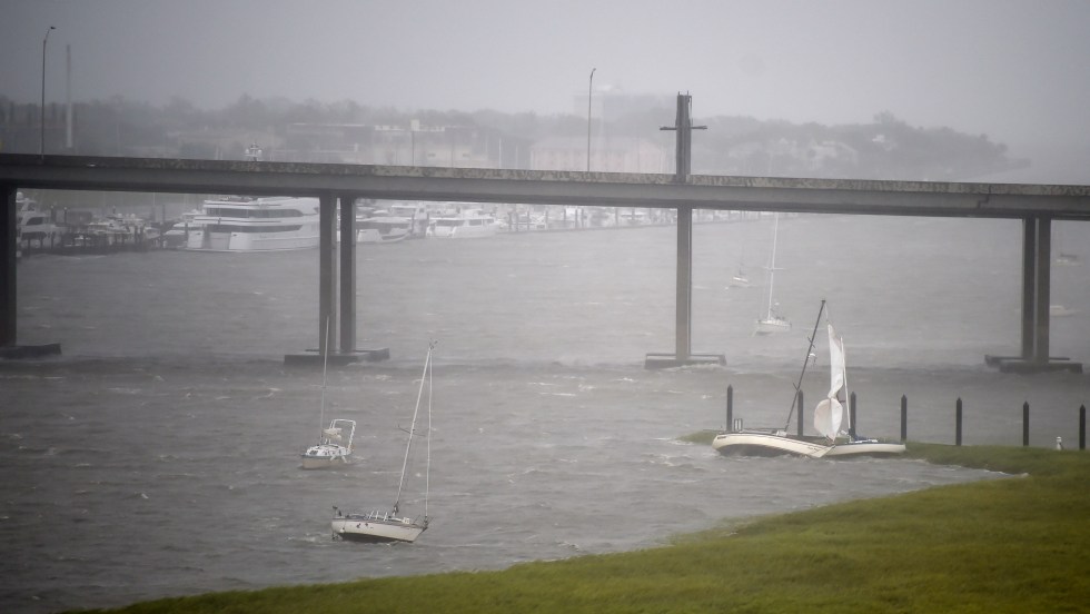 Dorian s'abat sur les États-Unis