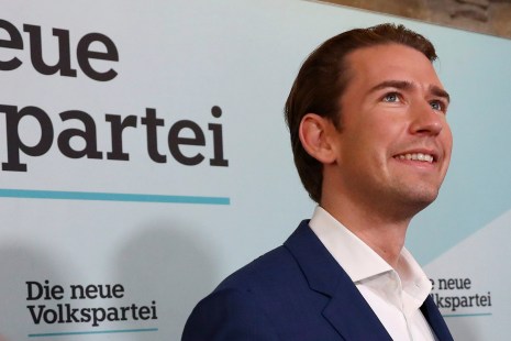Autriche: Sebastian Kurz en tête des législatives