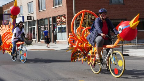 Chars all&eacute;goriques sur v&eacute;los