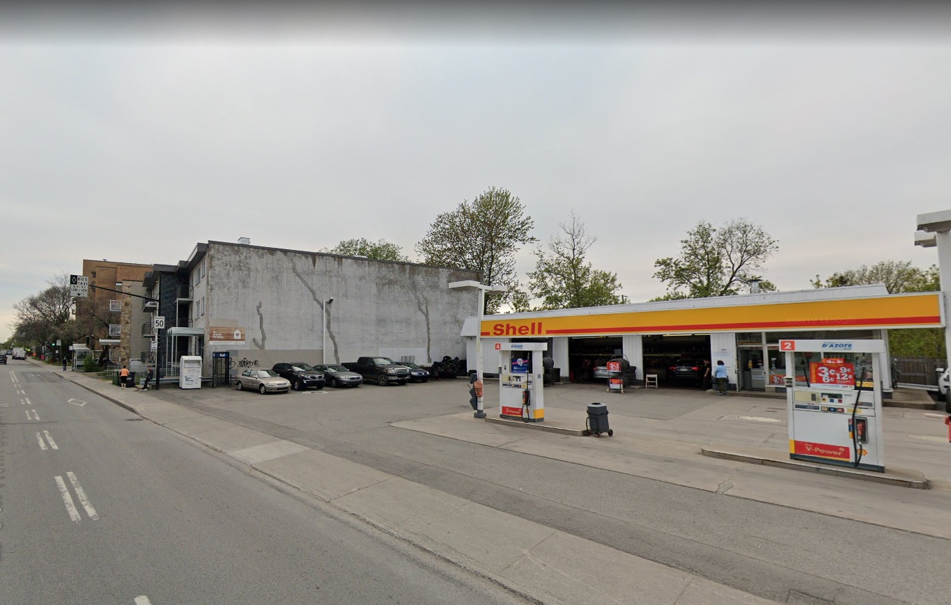 Mur &agrave; l'angle du boulevard Henri-Bourassa Est et la rue de Lorimier