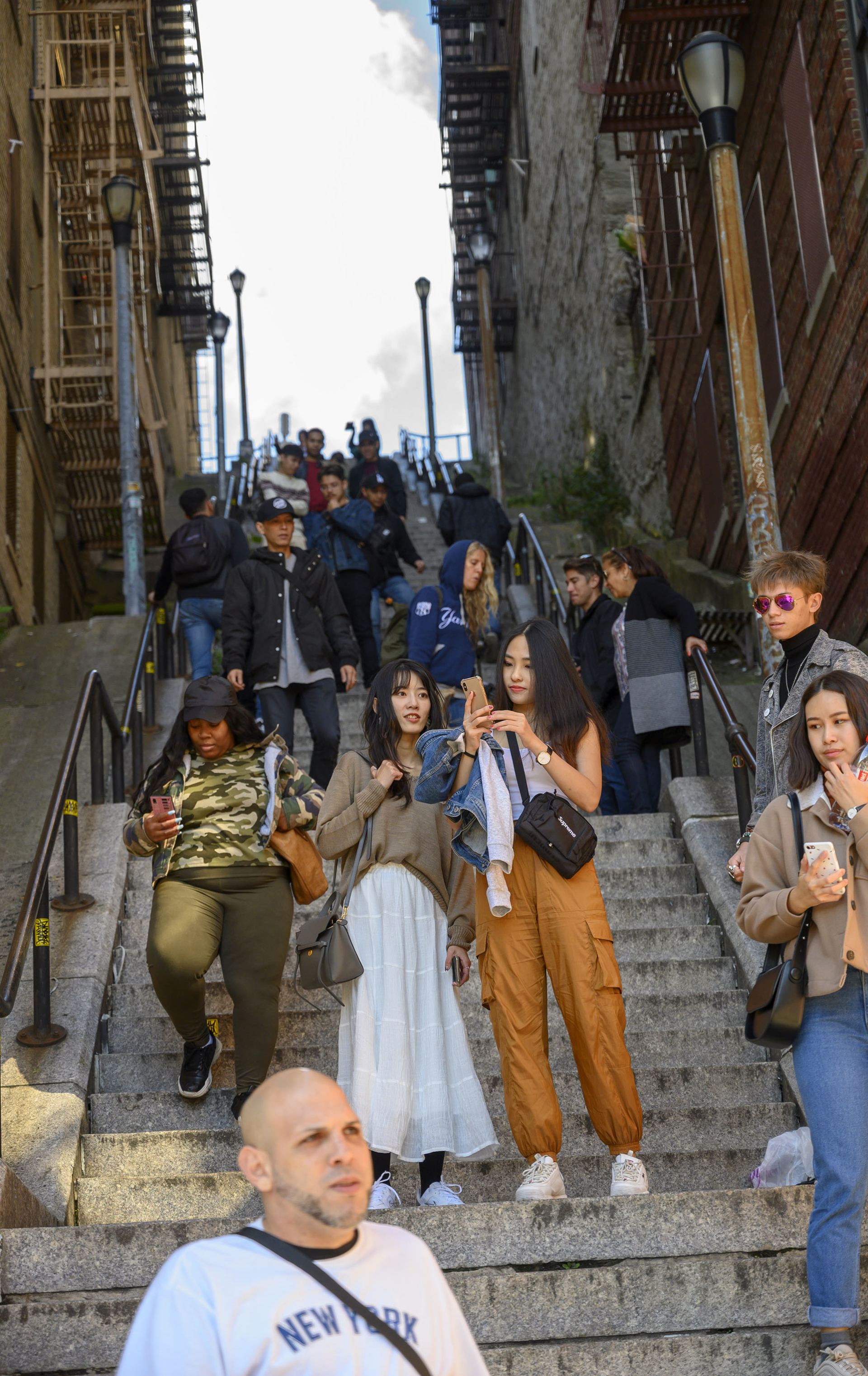Les marches du Joker attirent les foules dans le Bronx