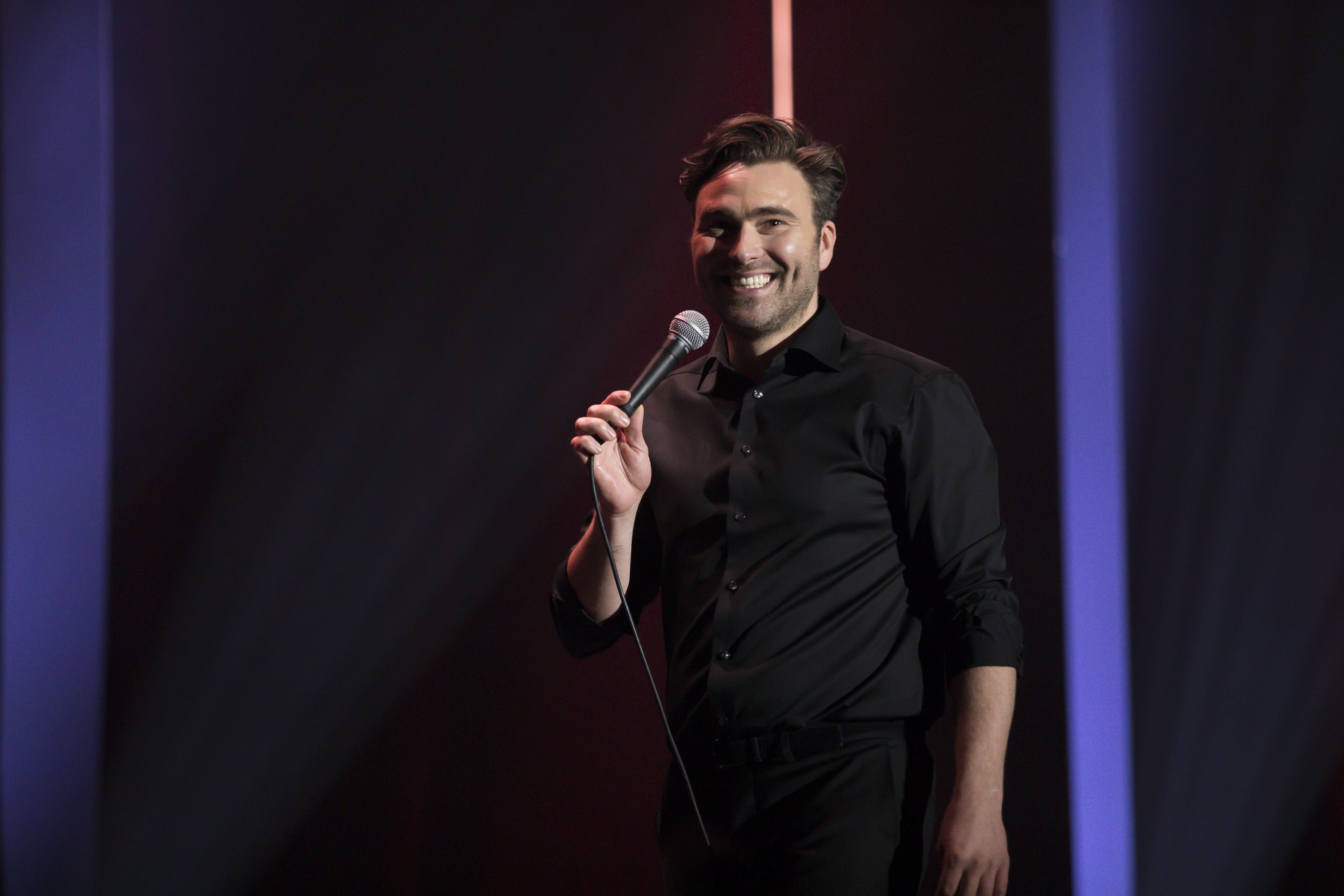 Simon Gouache présente un nouveau spectacle d'humour, «Une belle soirée».