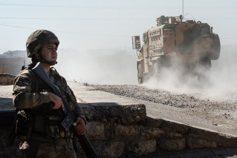 Syrie: les forces kurdes luttent pour contrer un assaut de la Turquie