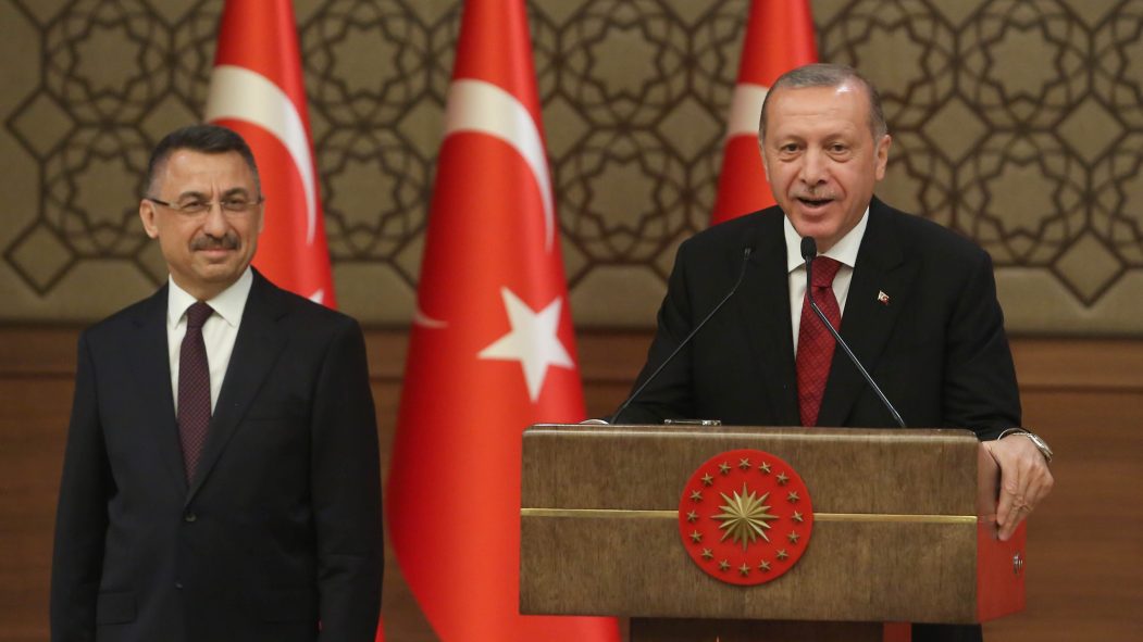 Syrie: la Turquie est prête pour une offensive malgré les menaces de Trump