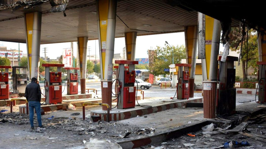 Iran: encore quelques émeutes après une hausse du prix de l'essence