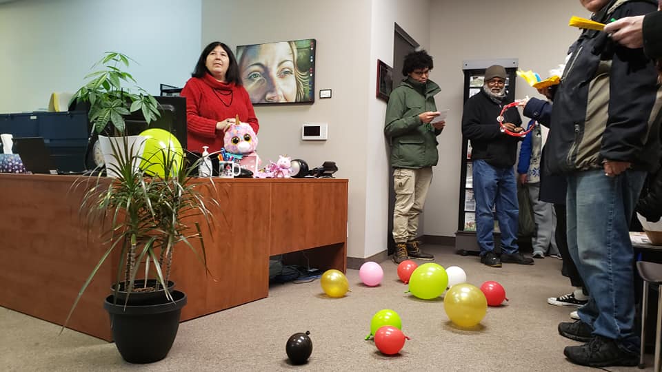 Des membres du RCLALQ dans les bureaux de François Legault