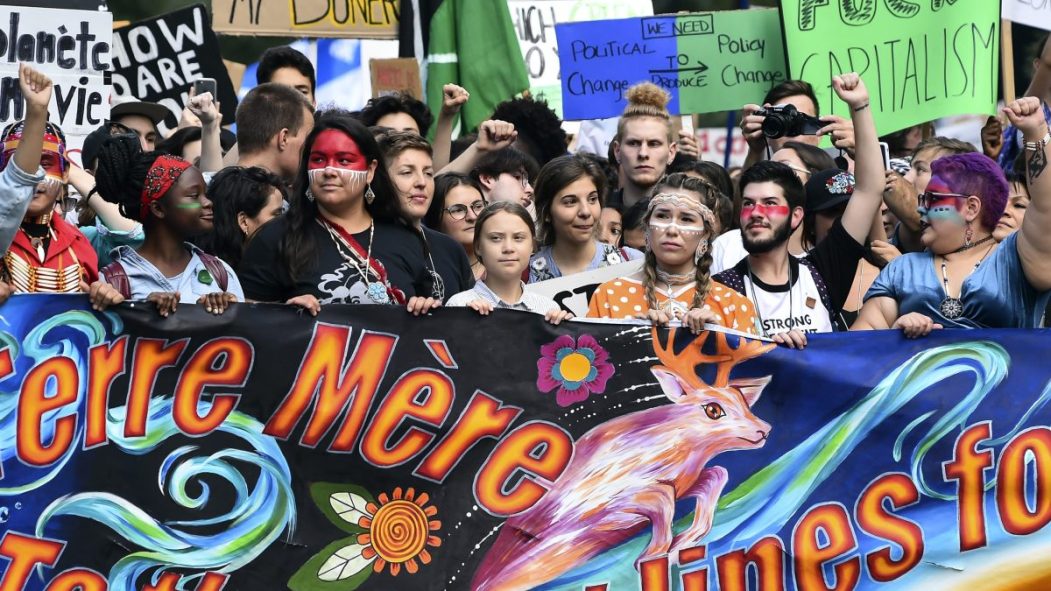 Greta Thunberg et des Québécois manifestent lors de la Grande marche sur le climat du 27 septembre, à Montréal