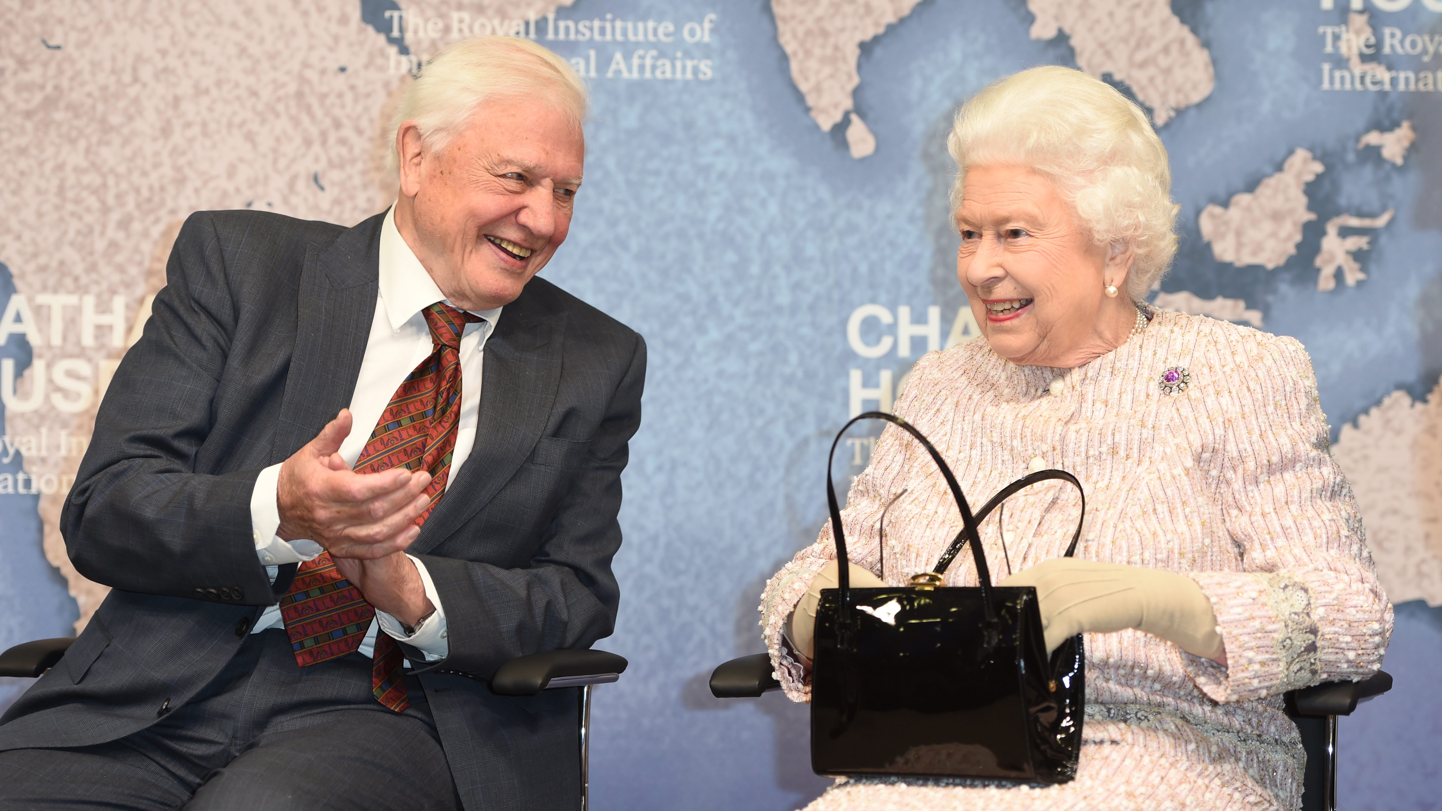 Elizabeth II et David Attenborough