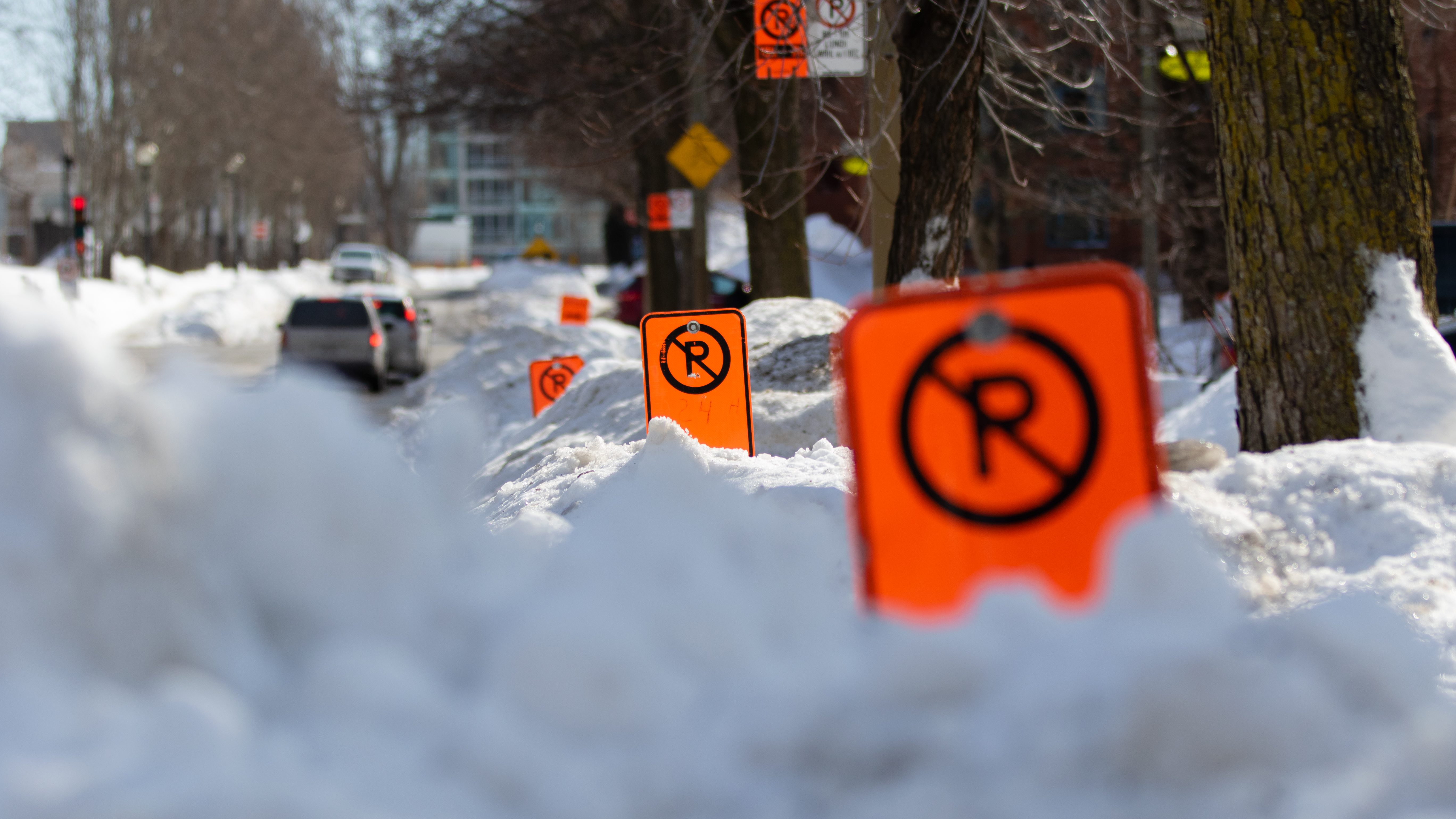 Une opération de chargement de neige.