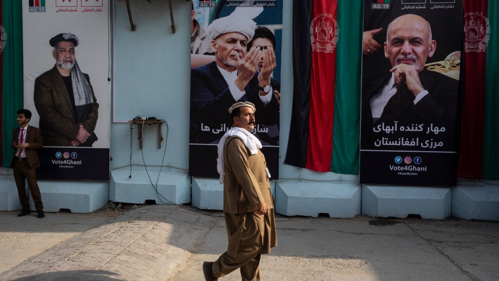 Afghanistan: le président sortant Ashraf Ghani réélu