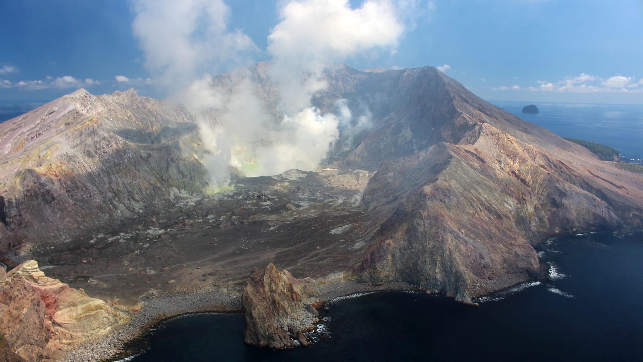 volcan White Island