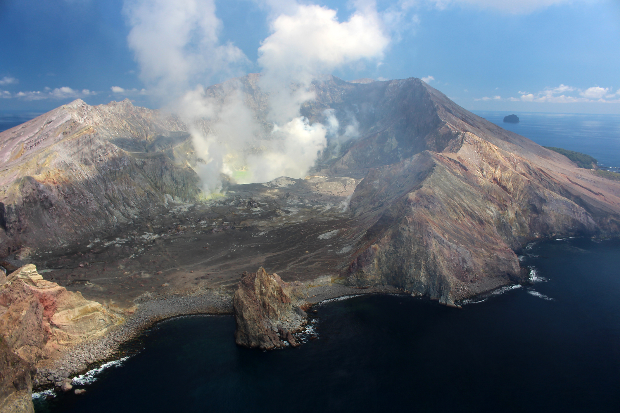 volcan White Island