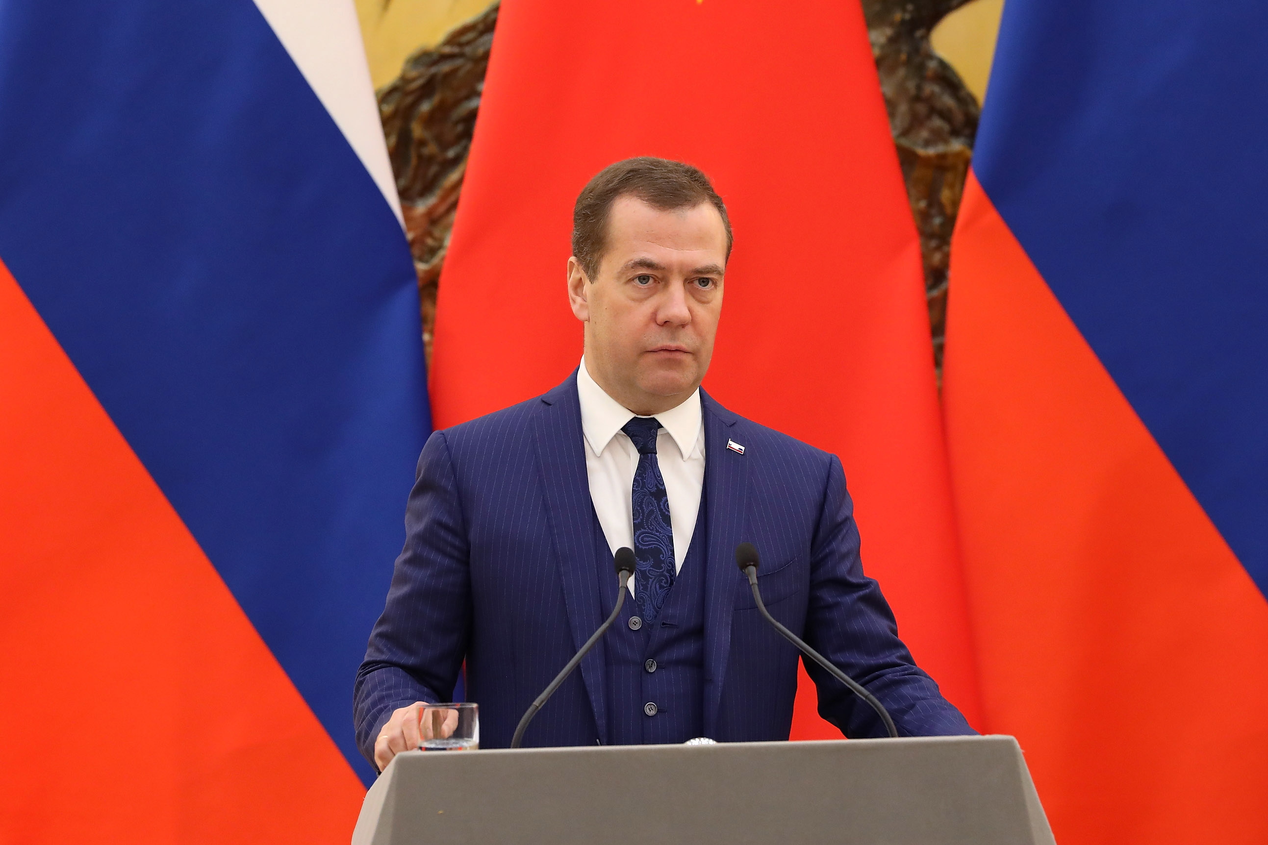 Russie: démission surprise du gouvernement de Medvedev