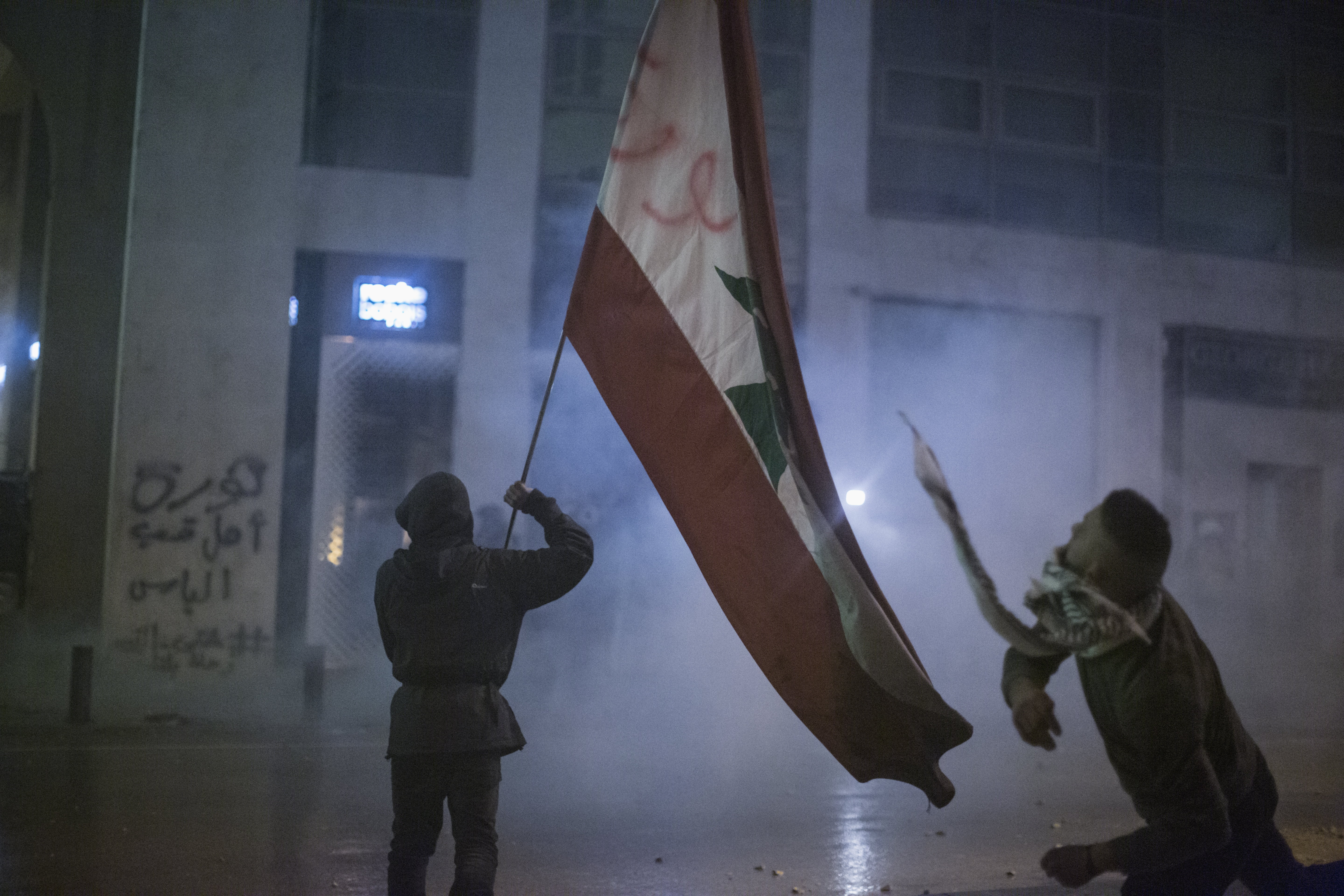 Liban: la colère ne faiblit pas malgré les annonces du premier ministre