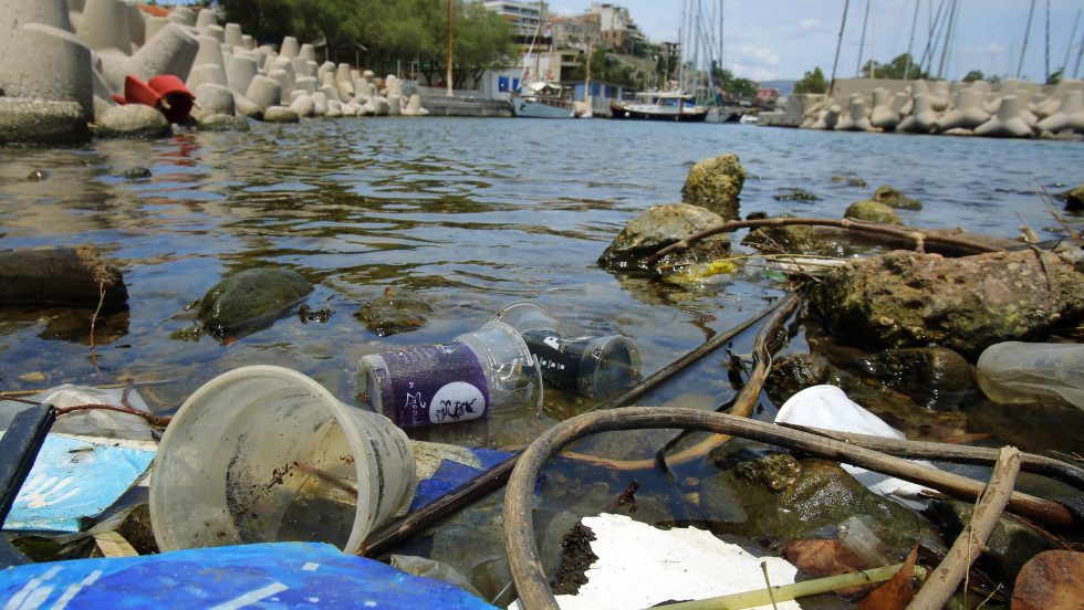 plastique à usage unique