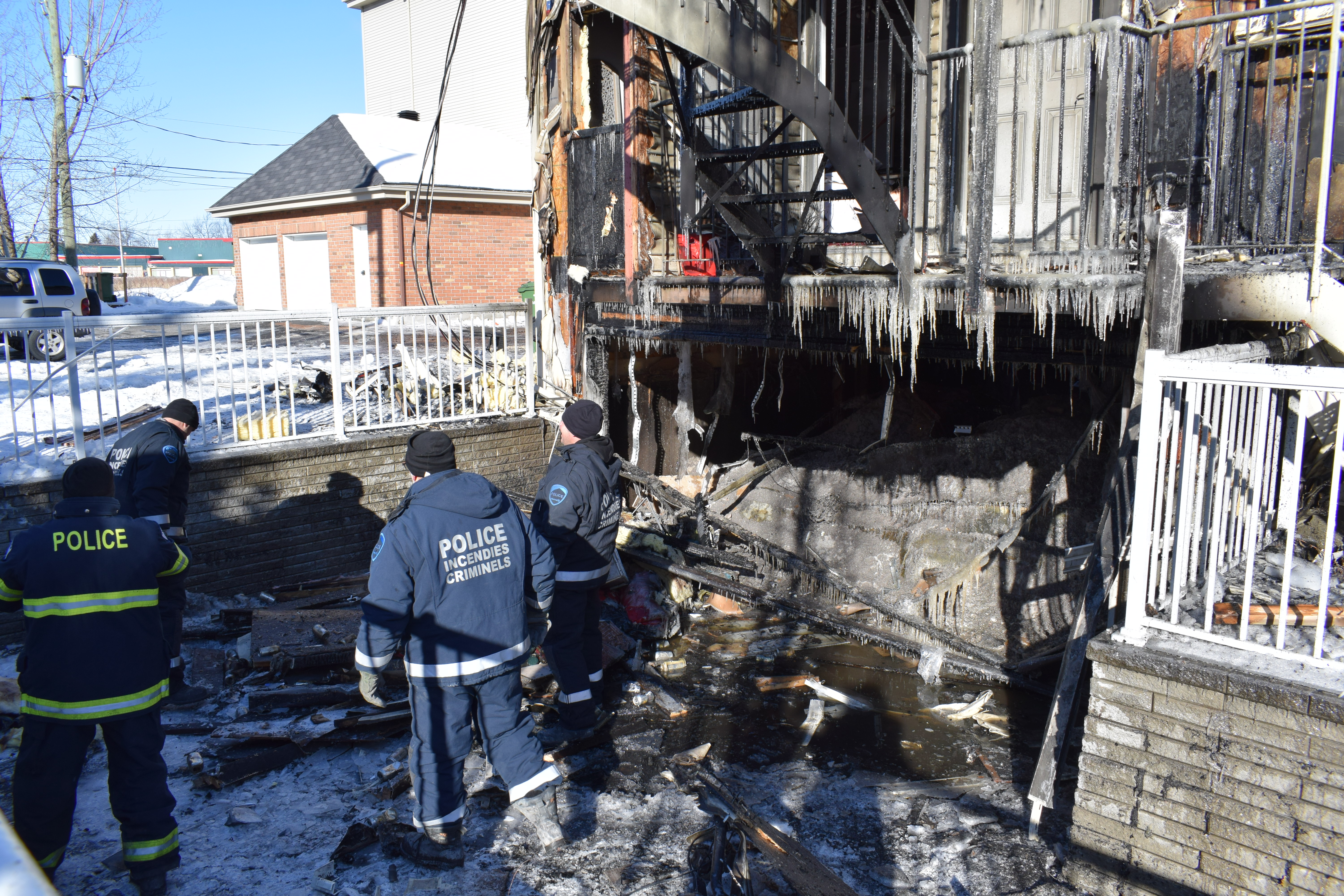un incendie a éclaté dans une résidence de Pointe aux-Trembles