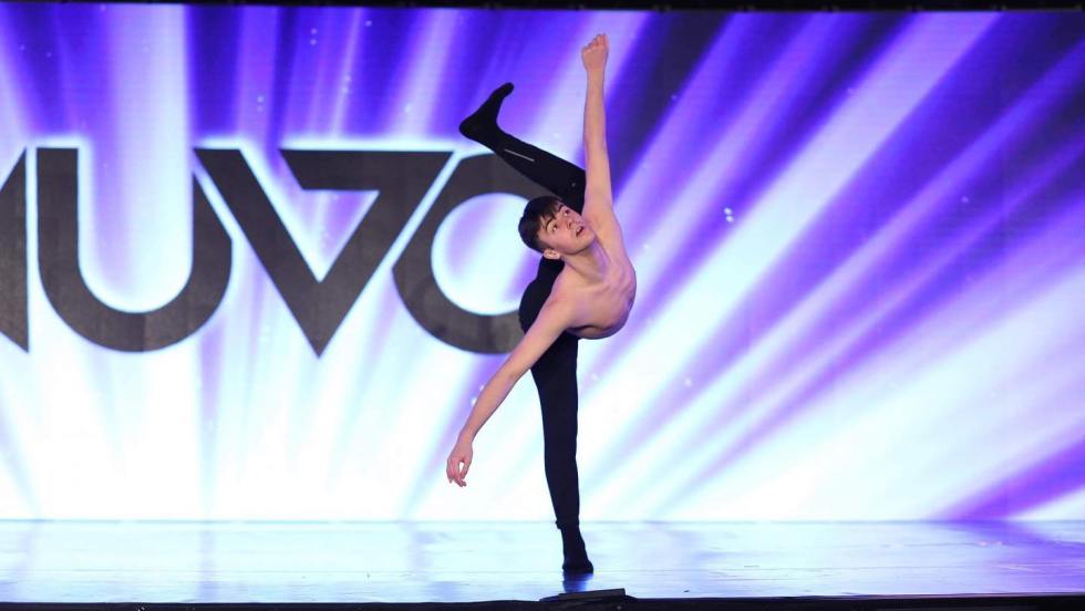 Alessandro Nicolisi danse