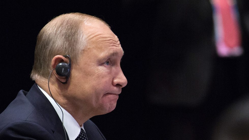 Un mariage n’est possible qu’entre «un homme et une femme», dit Poutine