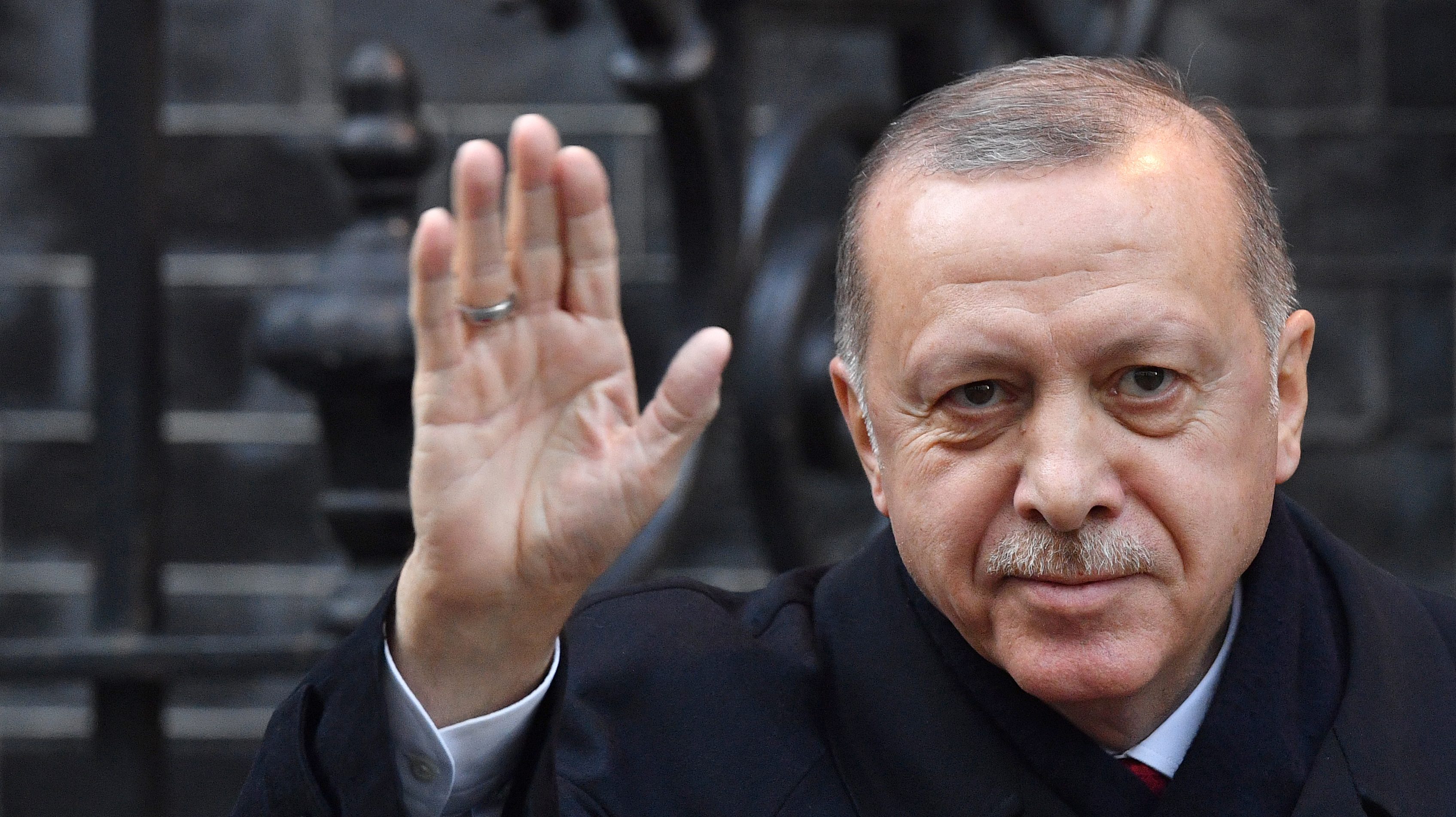 Syrie: Erdogan menace l'Europe d'une vague migratoire