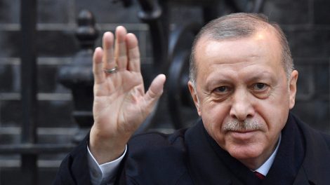 Syrie: Erdogan menace l'Europe d'une vague migratoire