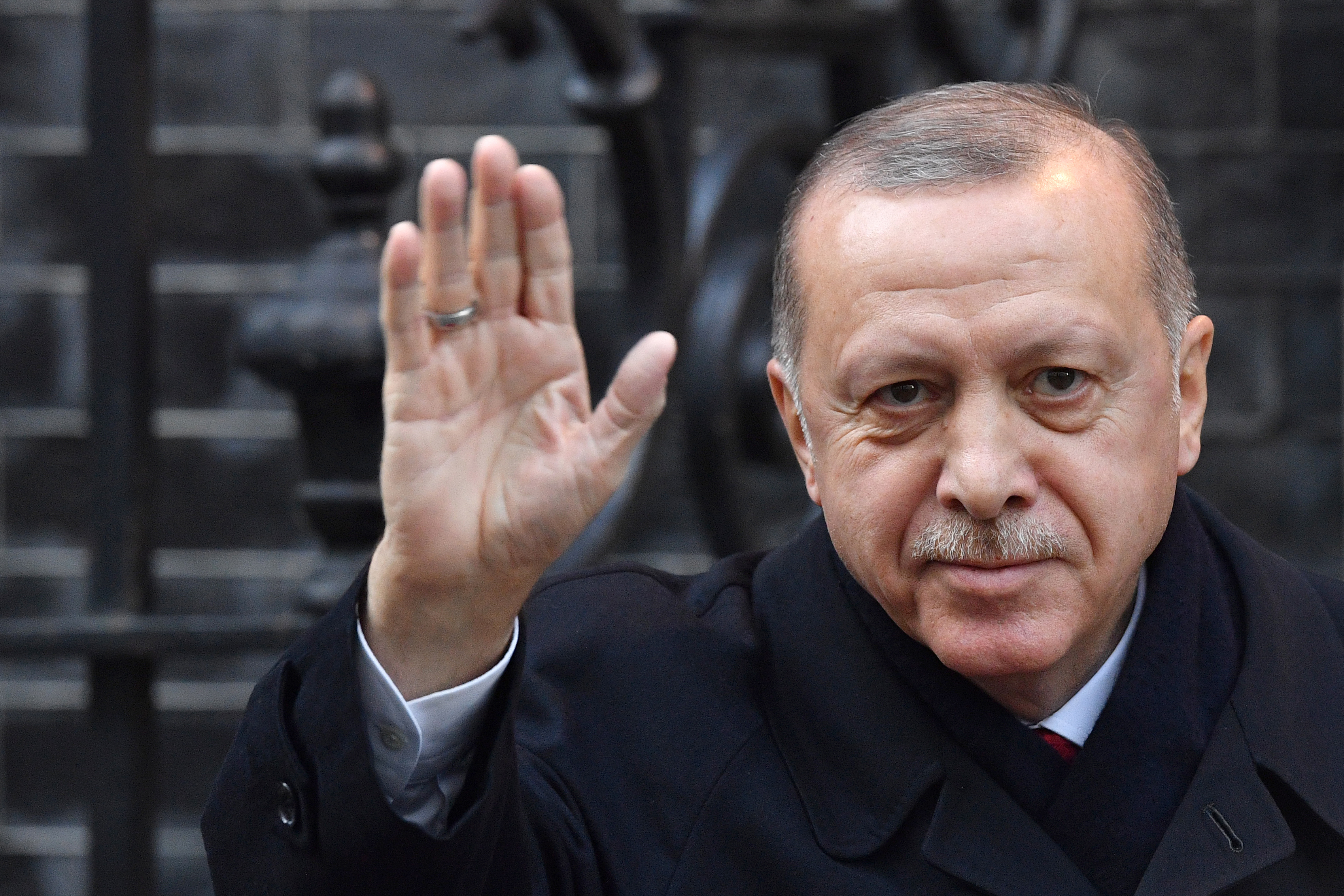 Syrie: Erdogan menace l'Europe d'une vague migratoire
