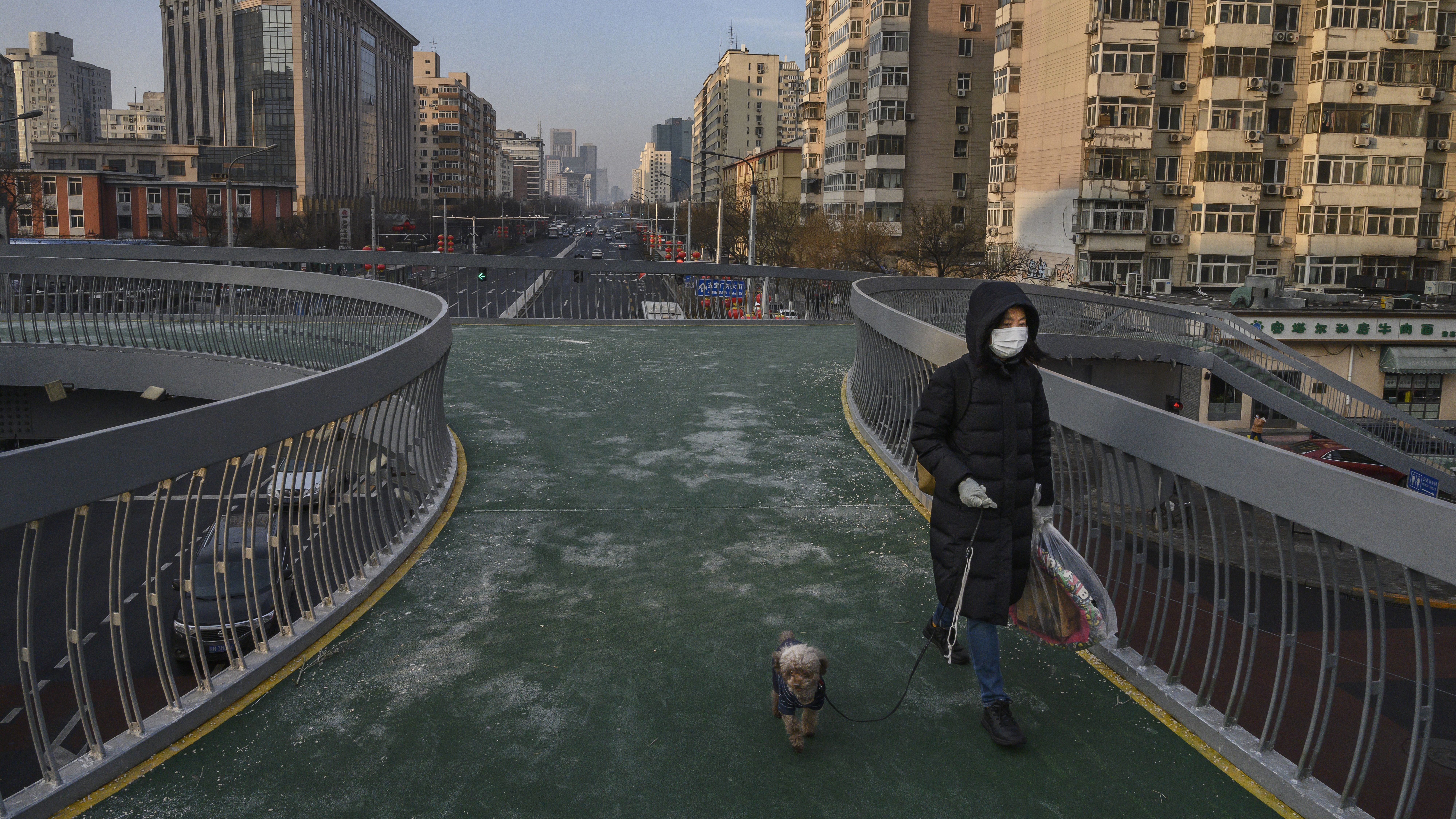 Le nouveau coronavirus continue de se propager. Un premier mort non chinois a été enregistré.
