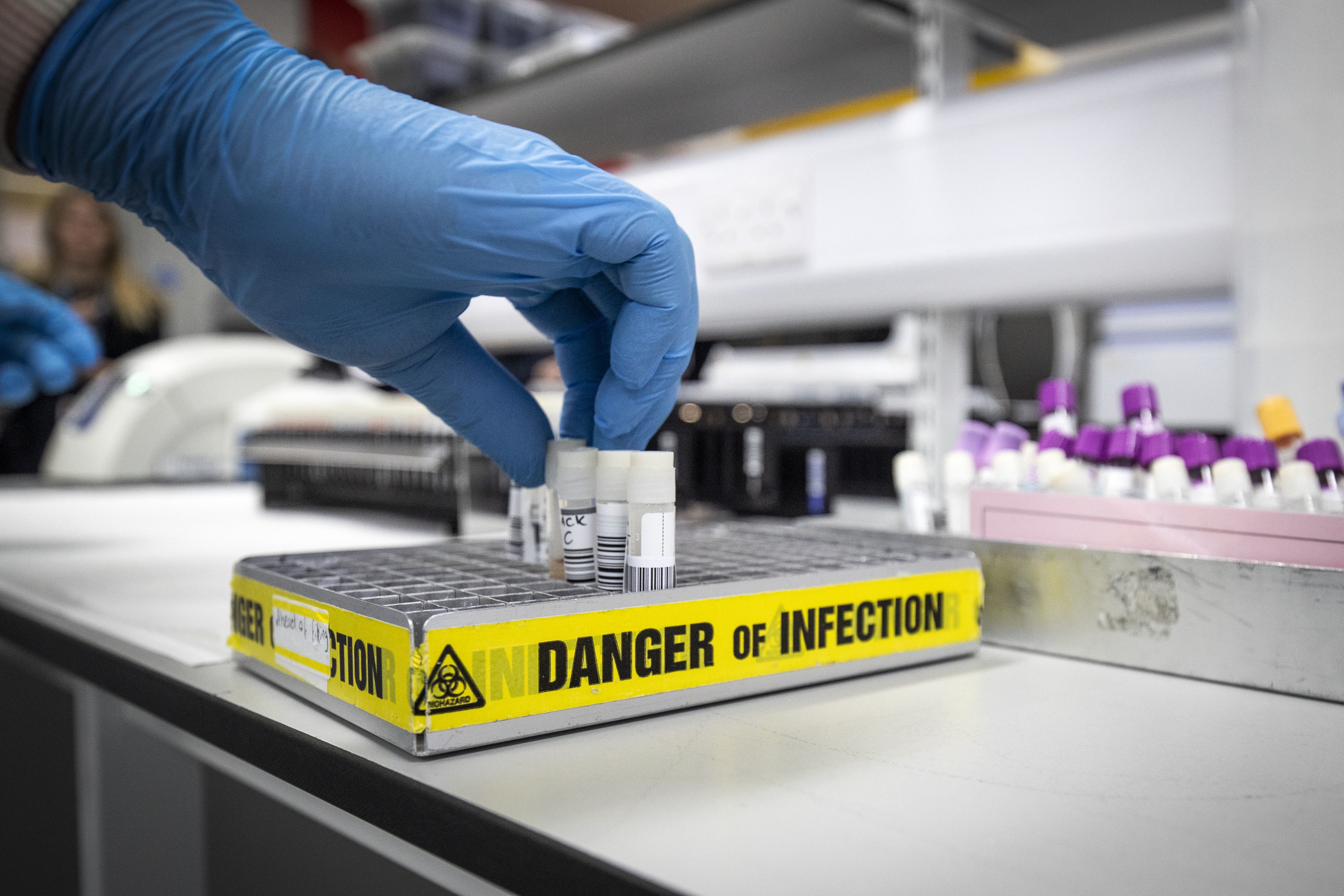 Les tests pour le coronavirus s'accélèrent à Montréal.