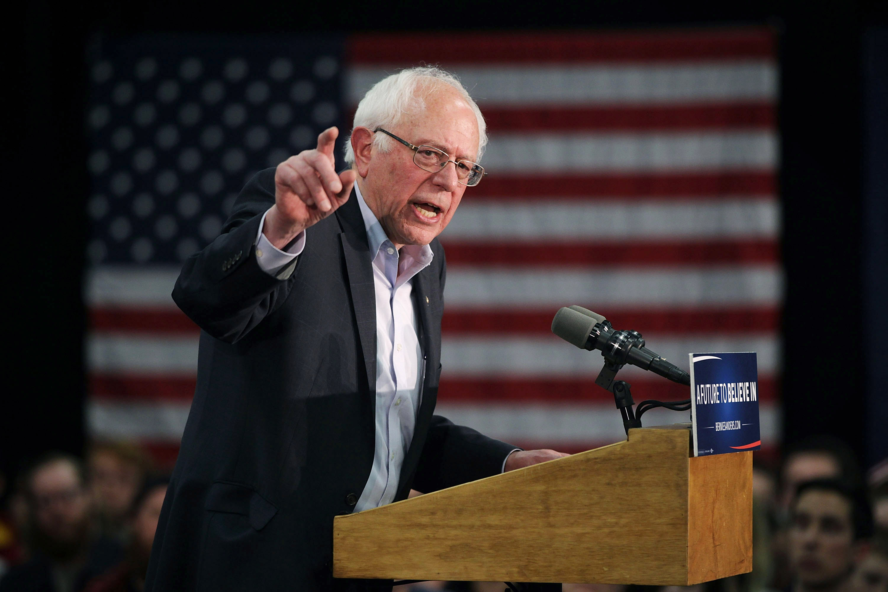 Primaires démocrates: Bernie Sanders sous pression dans le Nevada