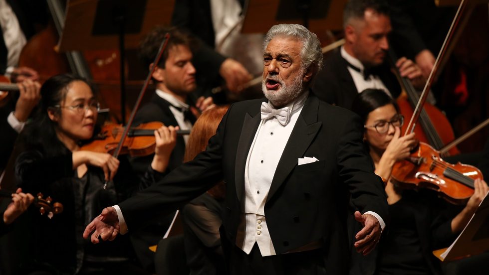 Accusé de harcèlement sexuel, Placido Domingo renonce à se produire